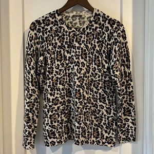 J. McLaughlin 100% cashmere sweater.  Size Medium Leopard print